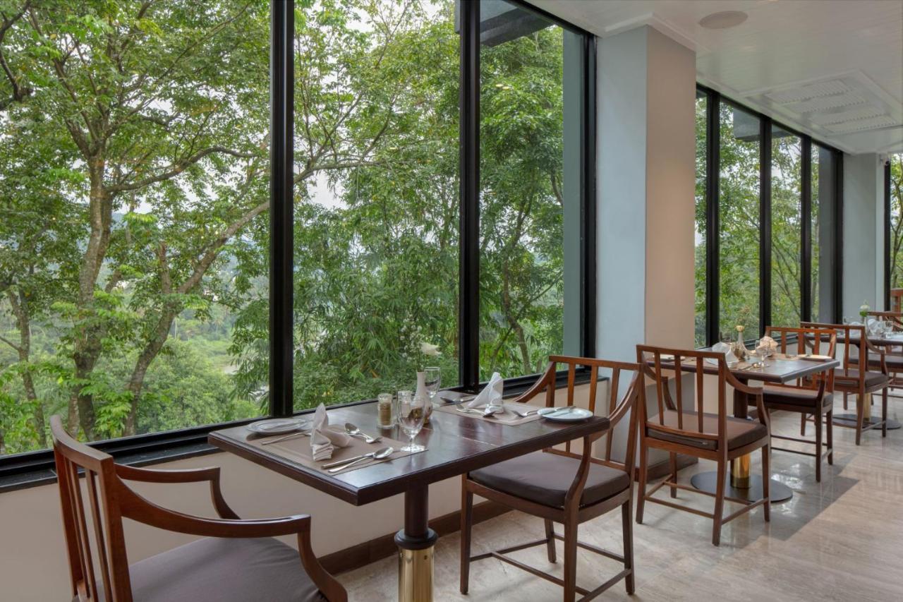 Earl'S Regency Hotel Kandy Ngoại thất bức ảnh