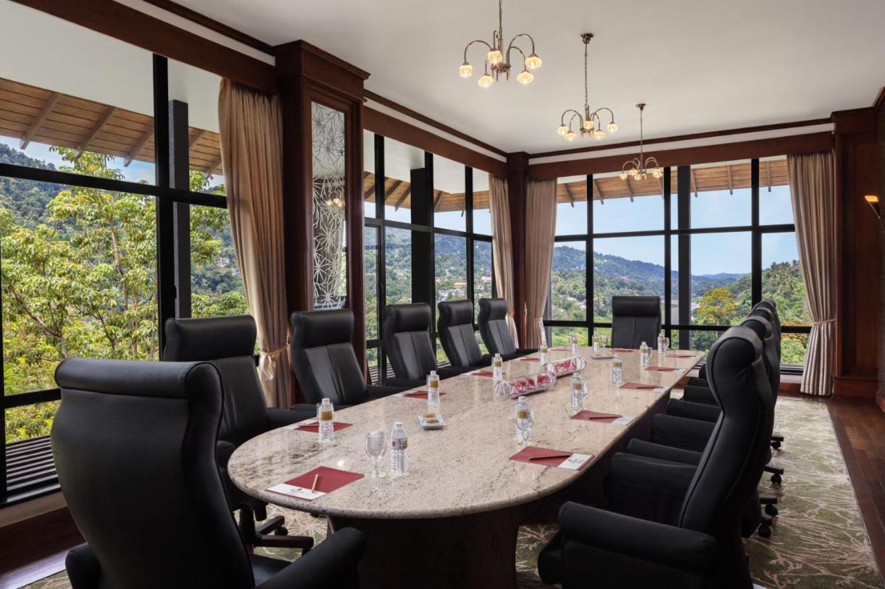 Earl'S Regency Hotel Kandy Ngoại thất bức ảnh
