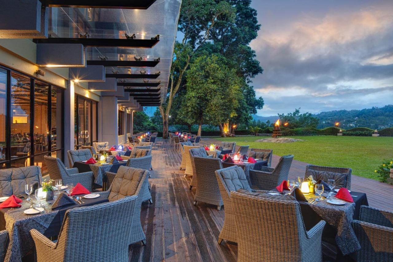 Earl'S Regency Hotel Kandy Ngoại thất bức ảnh
